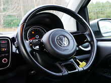 Volkswagen up! 1.0 High up! 5dr, Manual