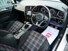 Volkswagen Golf 2.0 TSI GTI Performance 5dr, Manual