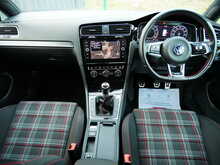 Volkswagen Golf 2.0 TSI GTI Performance 5dr, Manual