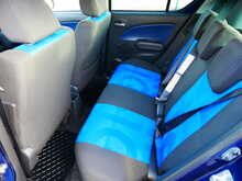 Vauxhall 1.2 16v Agila Design MPV