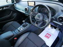 Audi A3 1.5 TFSI CoD Black Edition, Manual