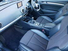 Audi A3 1.5 TFSI CoD Black Edition, Manual