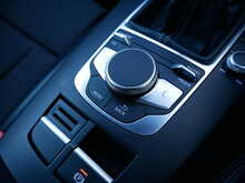 Audi A3 1.5 TFSI CoD Black Edition, Manual