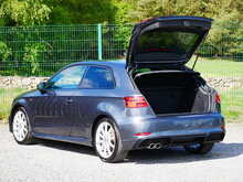 Audi A3 1.5 TFSI CoD Black Edition, Manual