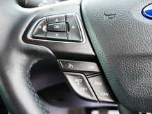 Ford Focus 1.0T EcoBoost Zetec Edition 5dr