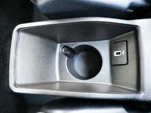 Ford Fiesta 1.1 Ti-VCT Zetec Hatchback, Manual