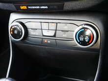 Ford Fiesta 1.1 Ti-VCT Zetec Hatchback, Manual