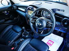 MINI Hatch 2.0 Cooper SD Seven Hatchback, Manual