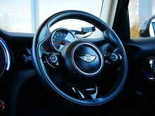 MINI Hatch 2.0 Cooper SD Seven Hatchback, Manual