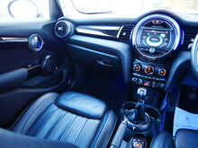 MINI Hatch 2.0 Cooper SD Seven Hatchback, Manual