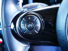 MINI Hatch 2.0 Cooper SD Seven Hatchback, Manual