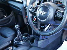 MINI Hatch 2.0 Cooper SD Seven Hatchback, Manual