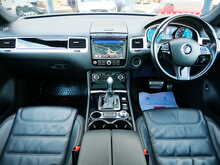 Volkswagen Touareg 3.0 TDI V6 BlueMotion Tech R-Line Plus Automatic