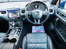 Volkswagen Touareg 3.0 TDI V6 BlueMotion Tech R-Line Plus Automatic