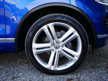 Volkswagen Touareg 3.0 TDI V6 BlueMotion Tech R-Line Plus Automatic