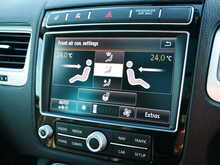 Volkswagen Touareg 3.0 TDI V6 BlueMotion Tech R-Line Plus Automatic