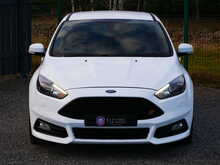 Ford Focus 2.0T EcoBoost ST-3 Hatchback, Manual