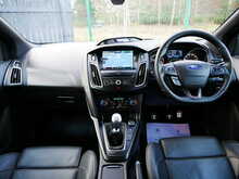 Ford Focus 2.0T EcoBoost ST-3 Hatchback, Manual