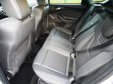 Ford Focus 2.0T EcoBoost ST-3 Hatchback, Manual