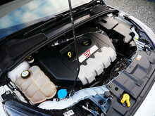 Ford Focus 2.0T EcoBoost ST-3 Hatchback, Manual