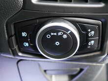 Ford Focus 2.0T EcoBoost ST-3 Hatchback, Manual
