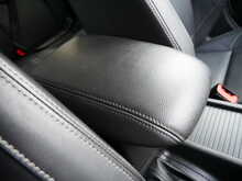 Ford Focus 2.0T EcoBoost ST-3 Hatchback, Manual