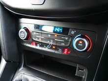 Ford Focus 2.0T EcoBoost ST-3 Hatchback, Manual