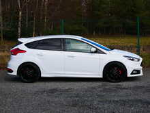 Ford Focus 2.0T EcoBoost ST-3 Hatchback, Manual