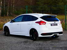 Ford Focus 2.0T EcoBoost ST-3 Hatchback, Manual
