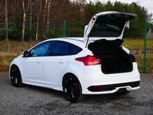 Ford Focus 2.0T EcoBoost ST-3 Hatchback, Manual