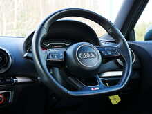 Audi A3 2.0 TDI S line Sportback, S-Tronic [Euro 6]