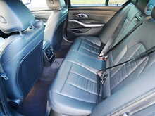 BMW 3 Series 2.0 320d M Sport Saloon xDrive Automatic [Euro 6]