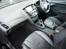 Ford Focus 2.0 TDCi Titanium X Hatchback, Manual