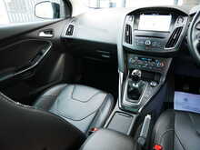 Ford Focus 2.0 TDCi Titanium X Hatchback, Manual