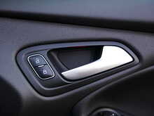 Ford Focus 2.0 TDCi Titanium X Hatchback, Manual