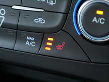 Ford Focus 2.0 TDCi Titanium X Hatchback, Manual