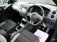 Volkswagen Tiguan 2.0 TDI BlueMotion Tech R-Line