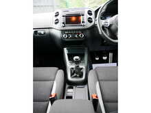 Volkswagen Tiguan 2.0 TDI BlueMotion Tech R-Line