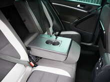 Volkswagen Tiguan 2.0 TDI BlueMotion Tech R-Line