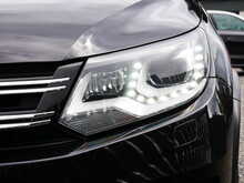 Volkswagen Tiguan 2.0 TDI BlueMotion Tech R-Line