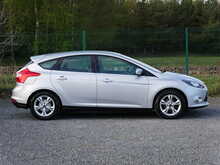 Ford Focus 1.6 Zetec (125) Hatchback, Manual