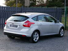 Ford Focus 1.6 Zetec (125) Hatchback, Manual