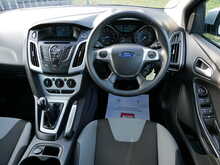 Ford Focus 1.6 Zetec (125) Hatchback, Manual