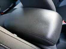 Ford Focus 1.6 Zetec (125) Hatchback, Manual