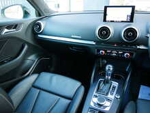 Audi S3 2.0 TFSI Black Edition Sportback, S-Tronic