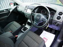 Volkswagen Tiguan 2.0 TDI BlueMotion Tech SE, Manual