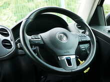 Volkswagen Tiguan 2.0 TDI BlueMotion Tech SE, Manual