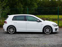 Volkswagen Golf 2.0 TSI BlueMotion Tech R Hatchback, Manual