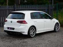 Volkswagen Golf 2.0 TSI BlueMotion Tech R Hatchback, Manual