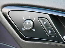 Volkswagen Golf 2.0 TSI BlueMotion Tech R Hatchback, Manual